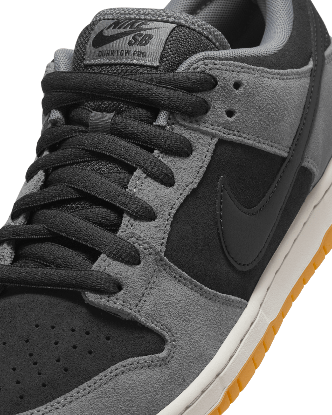Date de sortie de la Nike SB Dunk Low Pro Black and Smoke Grey HF3063 001 Nike SNKRS